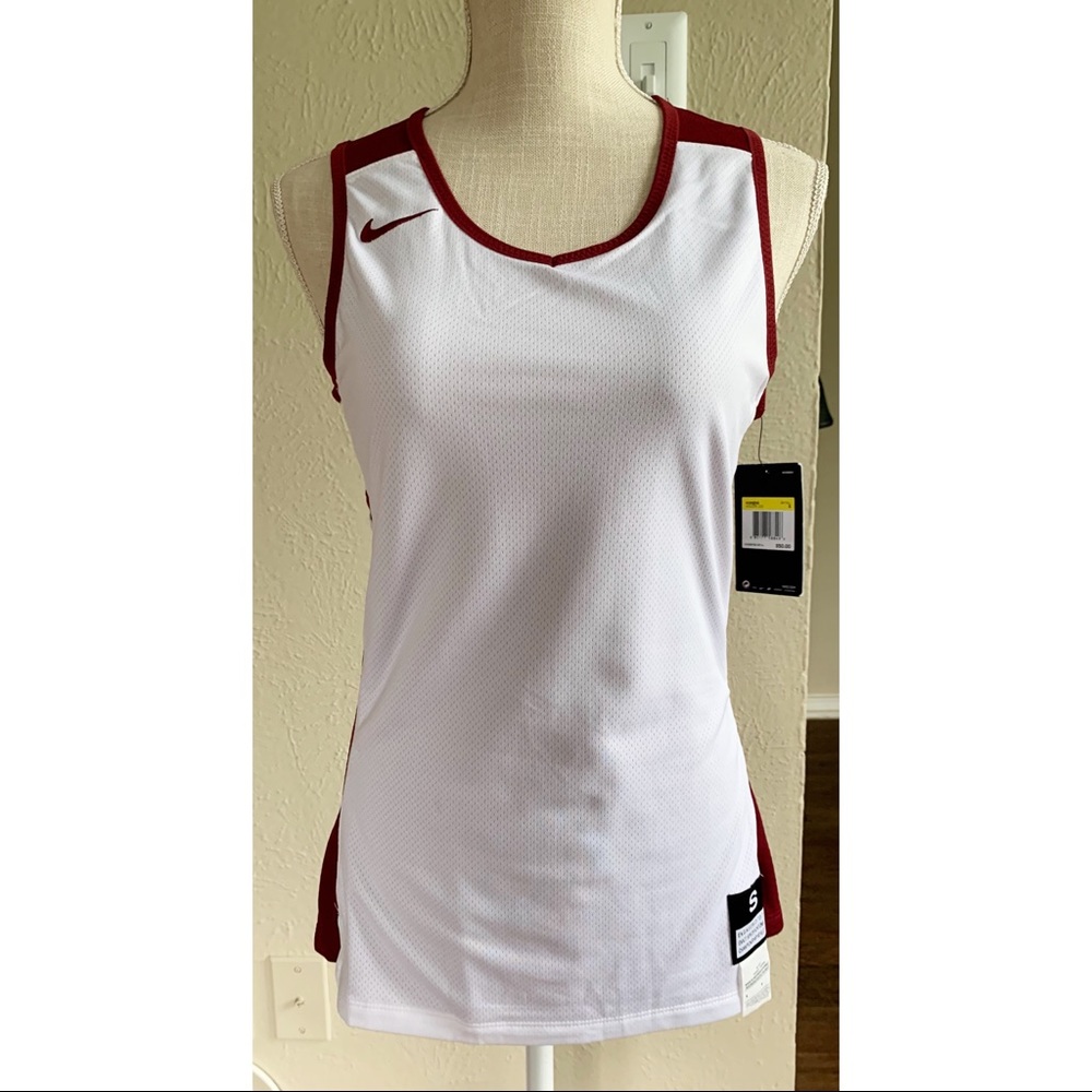 NWT Nike reversal jersey top size small